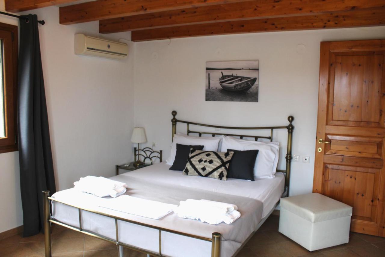 Villa Tenedos Skopelos Town Bagian luar foto